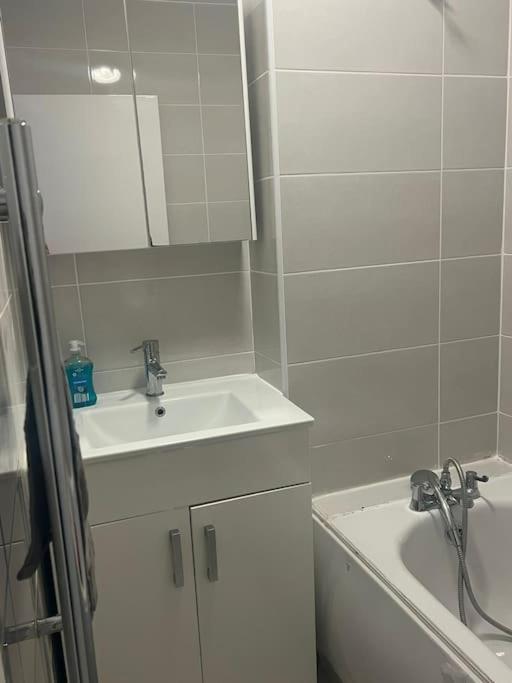 Flat, Apartment In Haggerston N1, Central London Exteriör bild